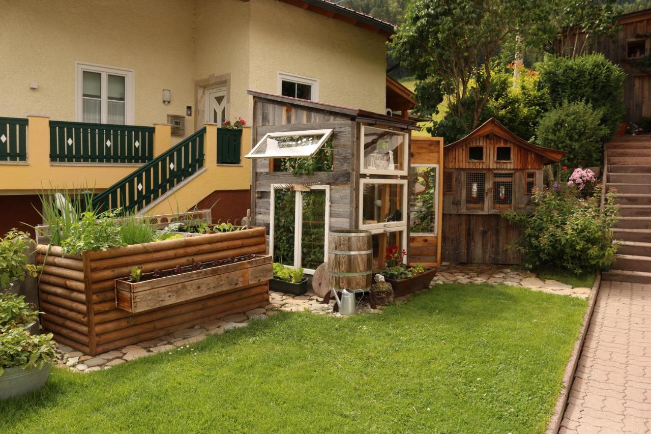Ferienhaus Hoell Russbach am Pass Gschuett Exterior photo